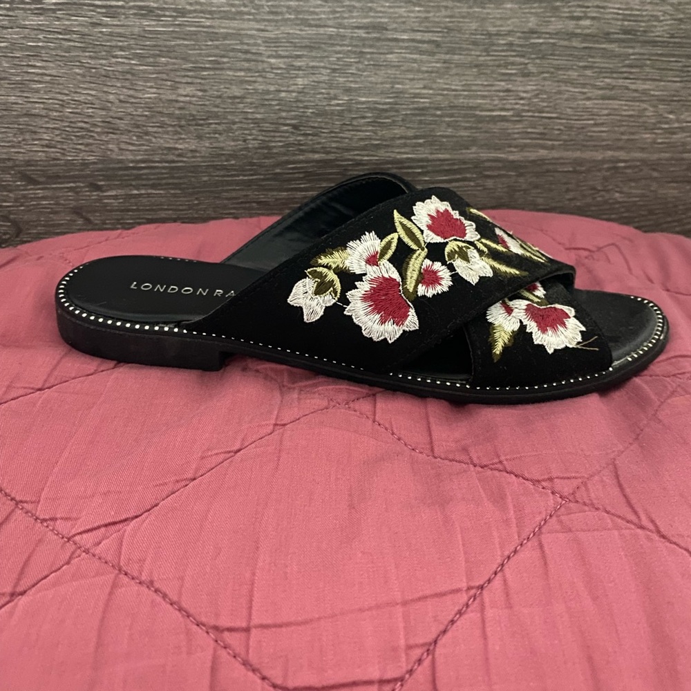 LONDON RAG, floral embroidered slip-on sandal, size 6